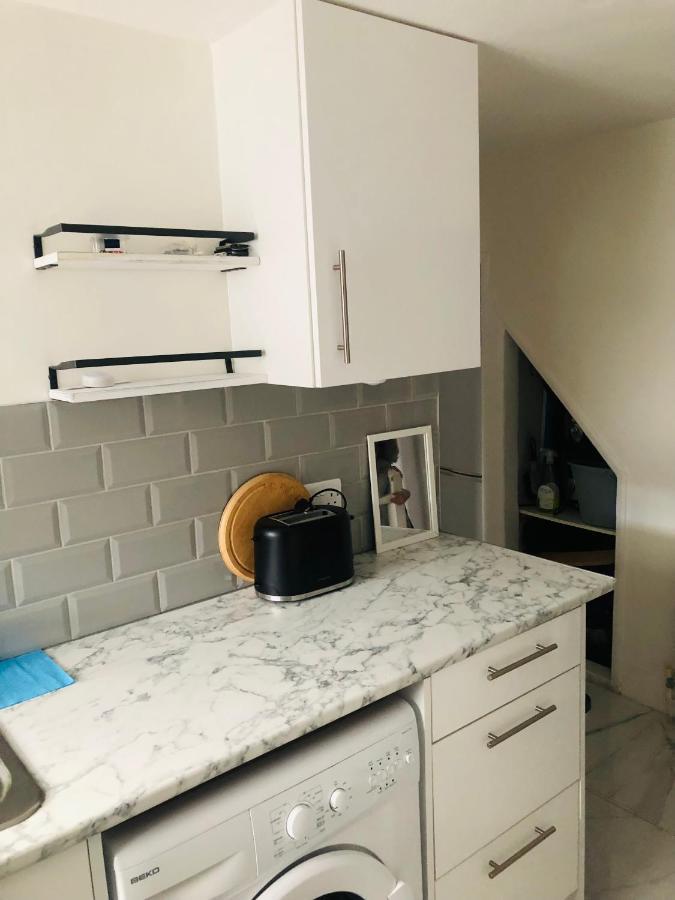 Charming Town Centre 3 Double Beds Home Free Parking 톤브리지 외부 사진